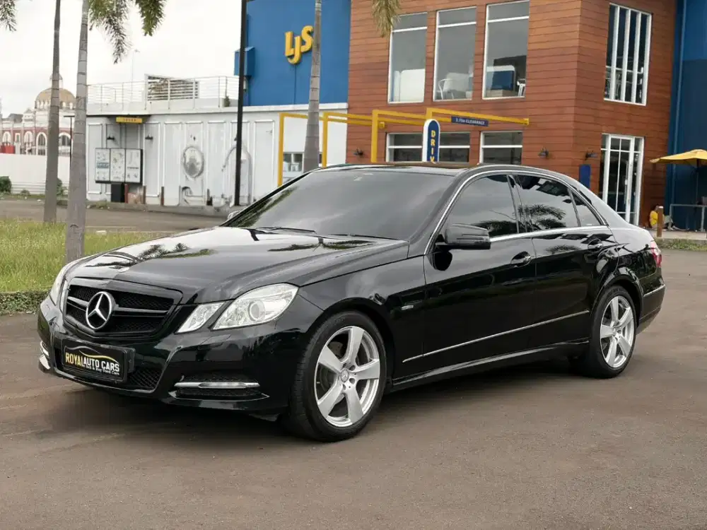 BEST CONDITION!! Mercy E250 CGI AVG 2012