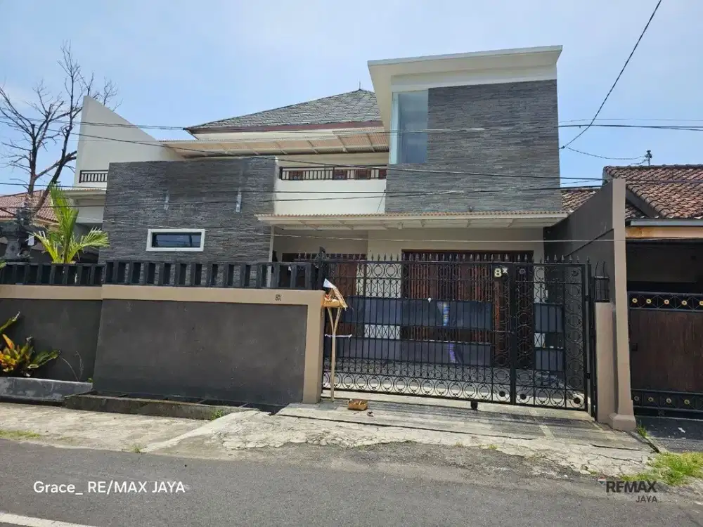 Rumah 6 Kamar Tidur Cantik Disewakan, di Gatsu Tengah, Denpasar Area