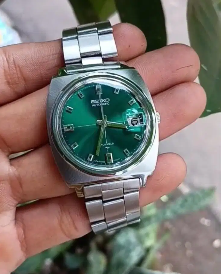 Seiko 7005-7001 Green Sunburst Dial. Automatic Original.