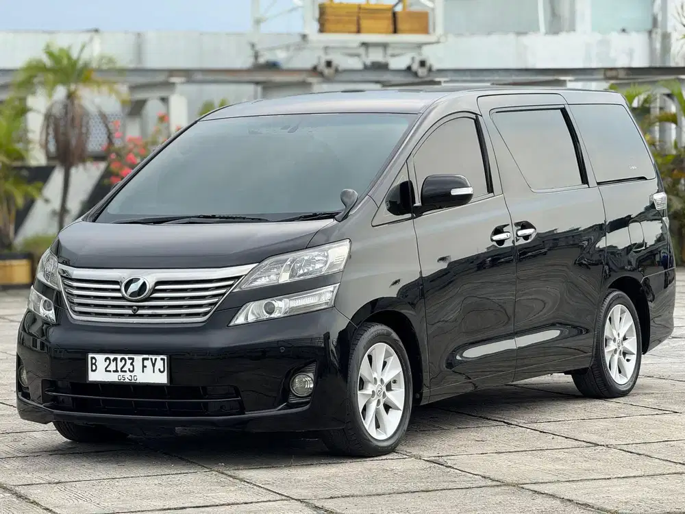 Toyota vellfire V AT 2011