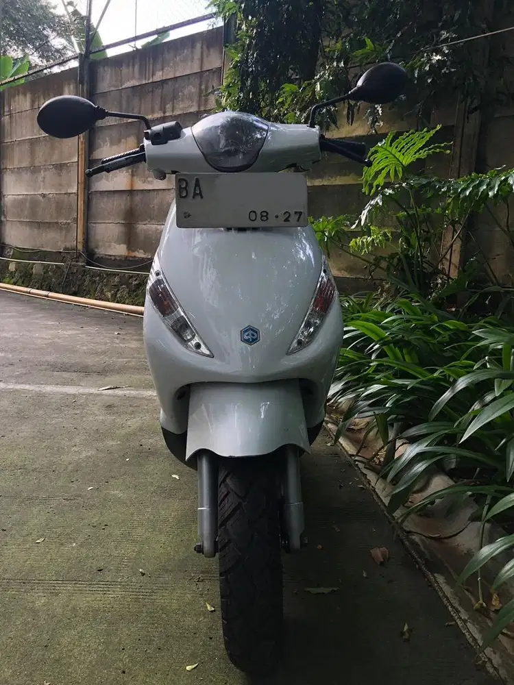 Piaggio Zip 2010 Putih CBU Italy