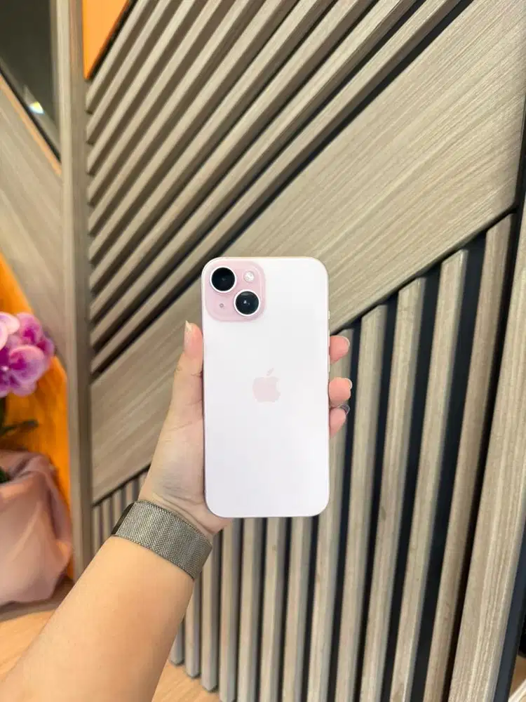 Ip 15 256 pink ex resmi indo