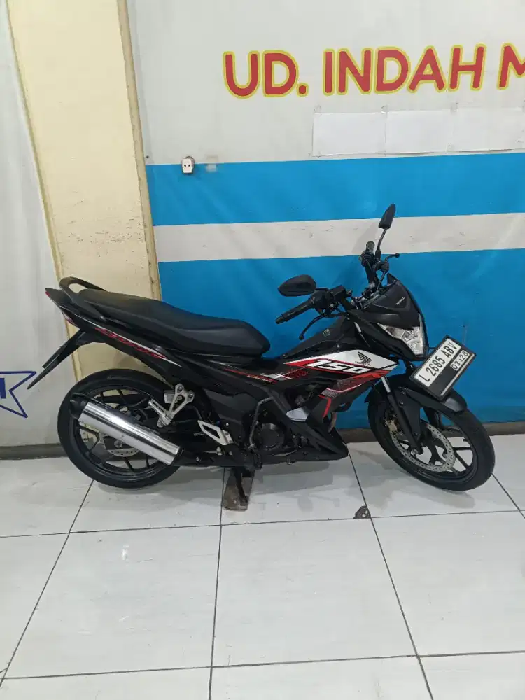 Type EXCLSV HONDA SONIC 150R 2022 KM RENDAH BISA KREDIT DP 200RB