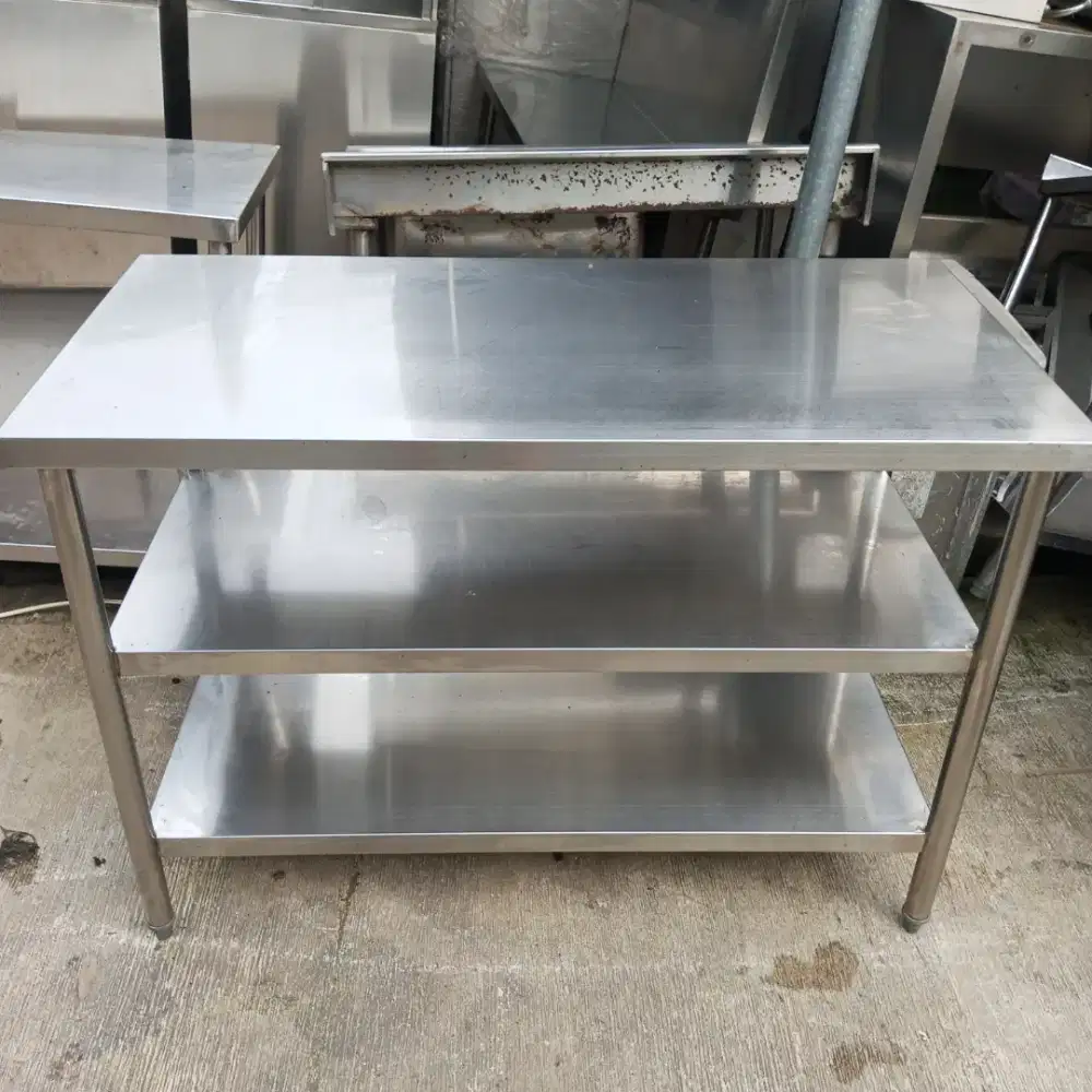 Meja Stainless 3 Susun – Praktis dan Serbaguna