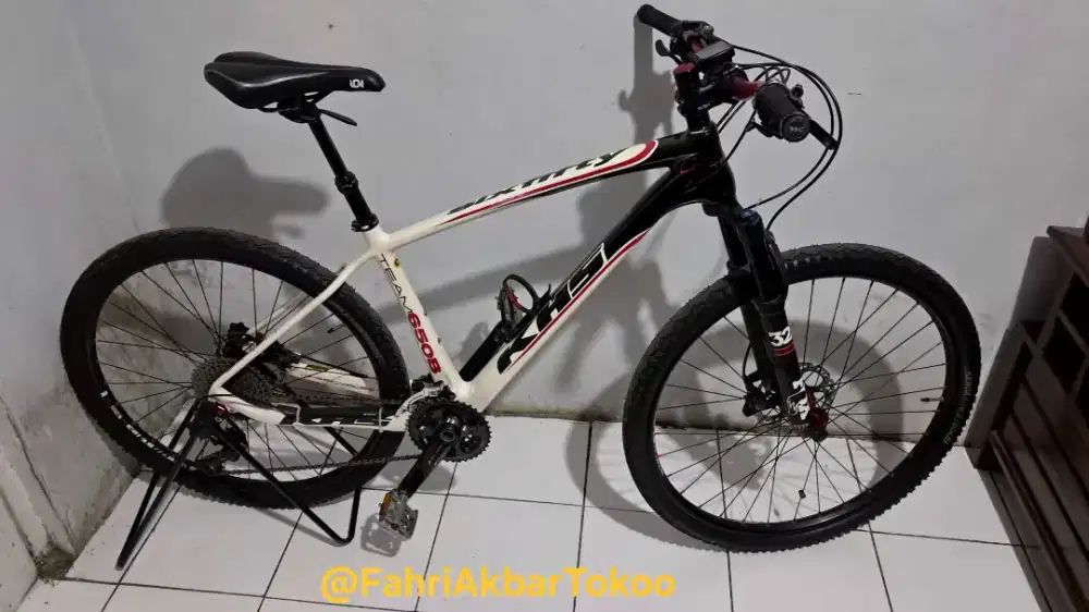 Sepeda Carbon MTB Gowes KHS TEAM 650B FULL XT