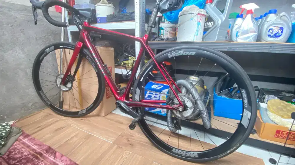 ROAD BIKE TREK EMONDA SL6 CARBON DB