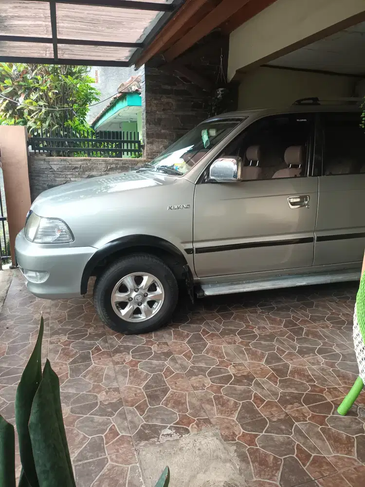 Toyota Kijang 2004 Bensin