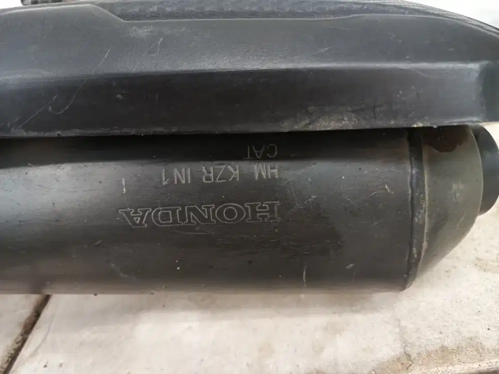 Dijual Knalpot ori Vario kzr + arm