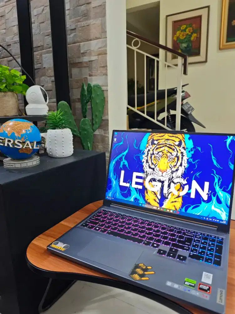 Laptop Lenovo Legion Slim 5 Ryzen 7 8845HS RTX4050 x rog msi nitro