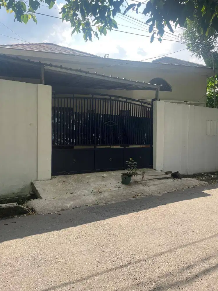 Dijual Rumah Strategis Pondok Pinang + Paviliun, dekat Pondok Indah