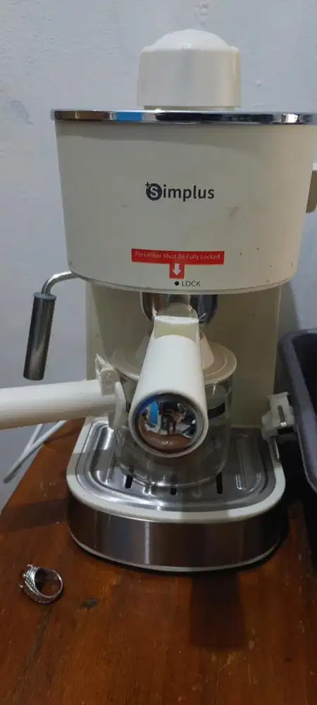 Mesin kopi espresso semi otomatis