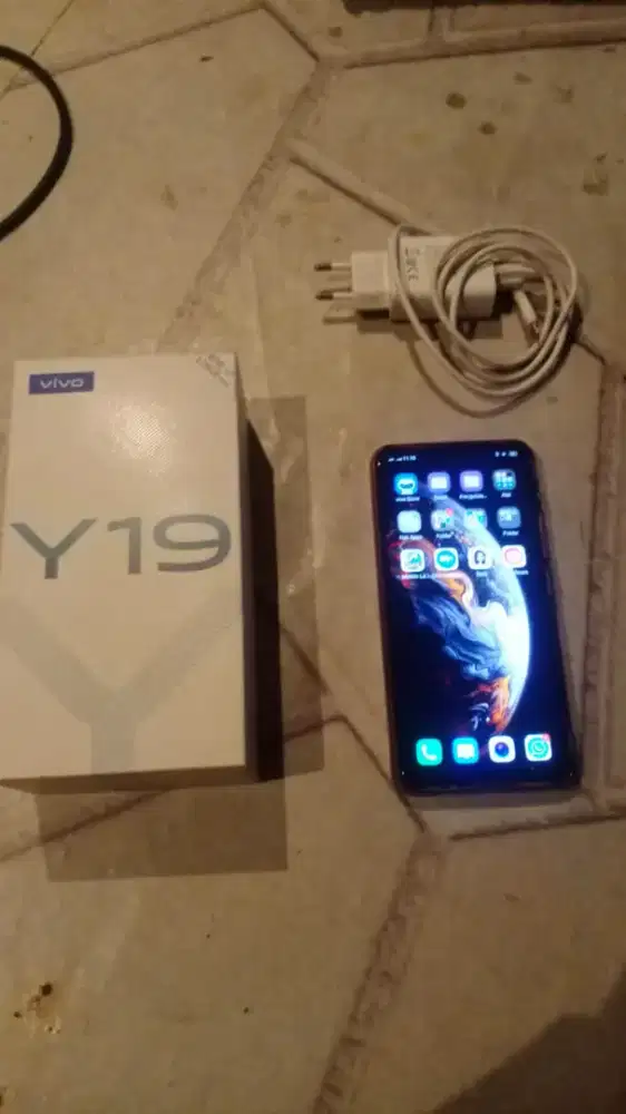 Vivo y19 rm 6+2/128 hp mulus
