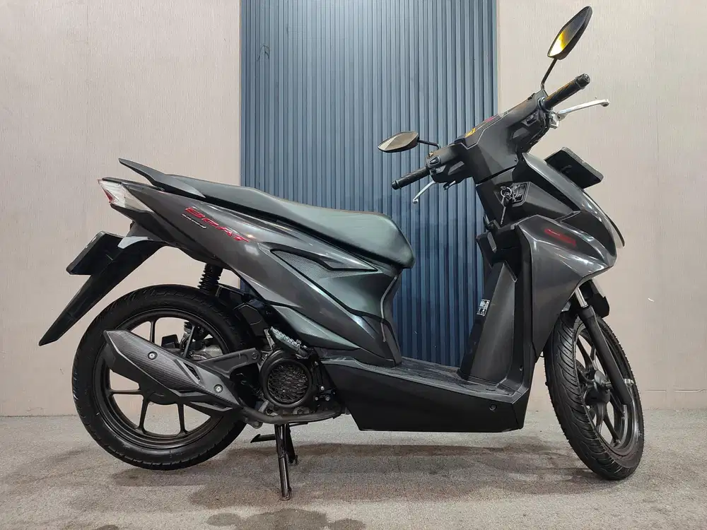 Beat FI 2025 DELUXE istimewa mulus terawat siap pakai...
