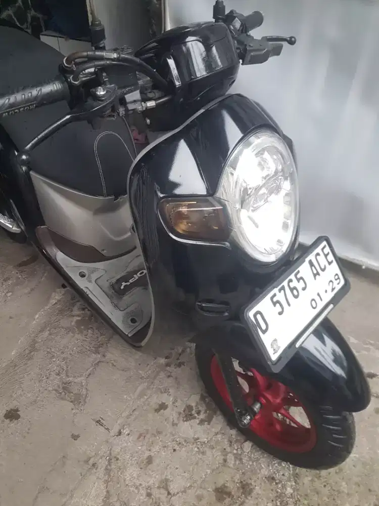 Scoopy Donat 2018 Pemakaian 2019. Tuker DiBawahnya Boleh