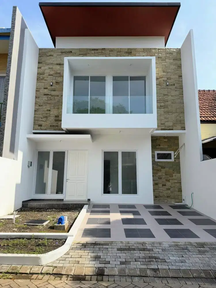Rumah 2 Lantai Baru Gress, Modern Minimalis, Luas dan Siap Huni