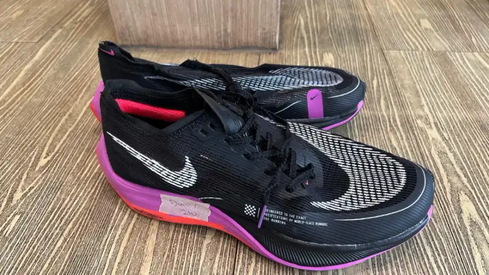 Sepatu nike untuk olah raga