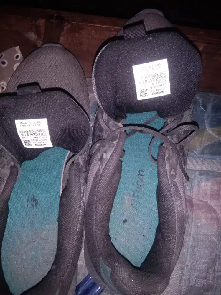 Sepatu rebook original made in cina