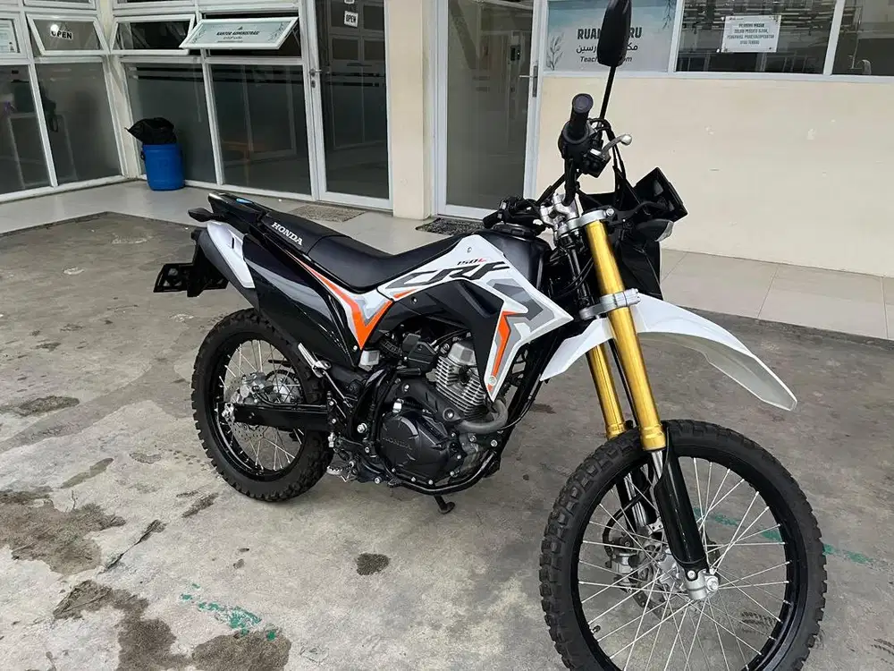 Honda crf 150l 2024 kilometer 2rb
