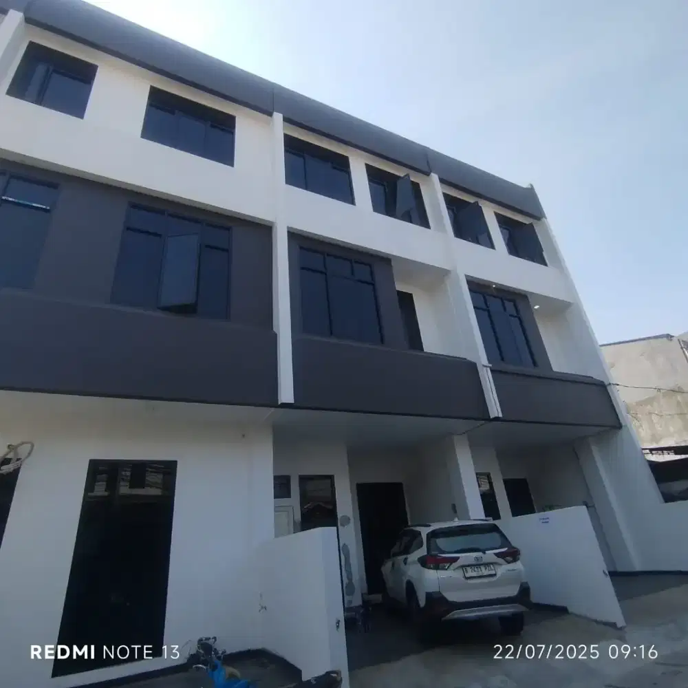 di jual rumah / ruko 3 lantai kemayoran jakarta pusat