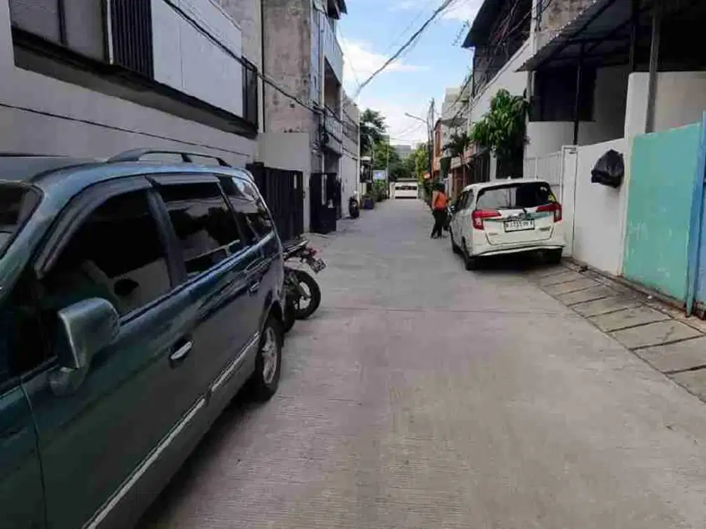 RUMAH TUA HITUNG TANAH JELAMBAR