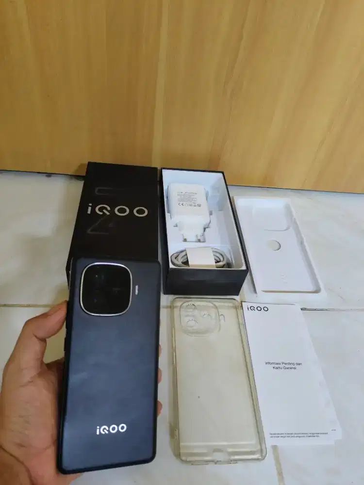 Iqoo z9 8/128 resmi Indonesia