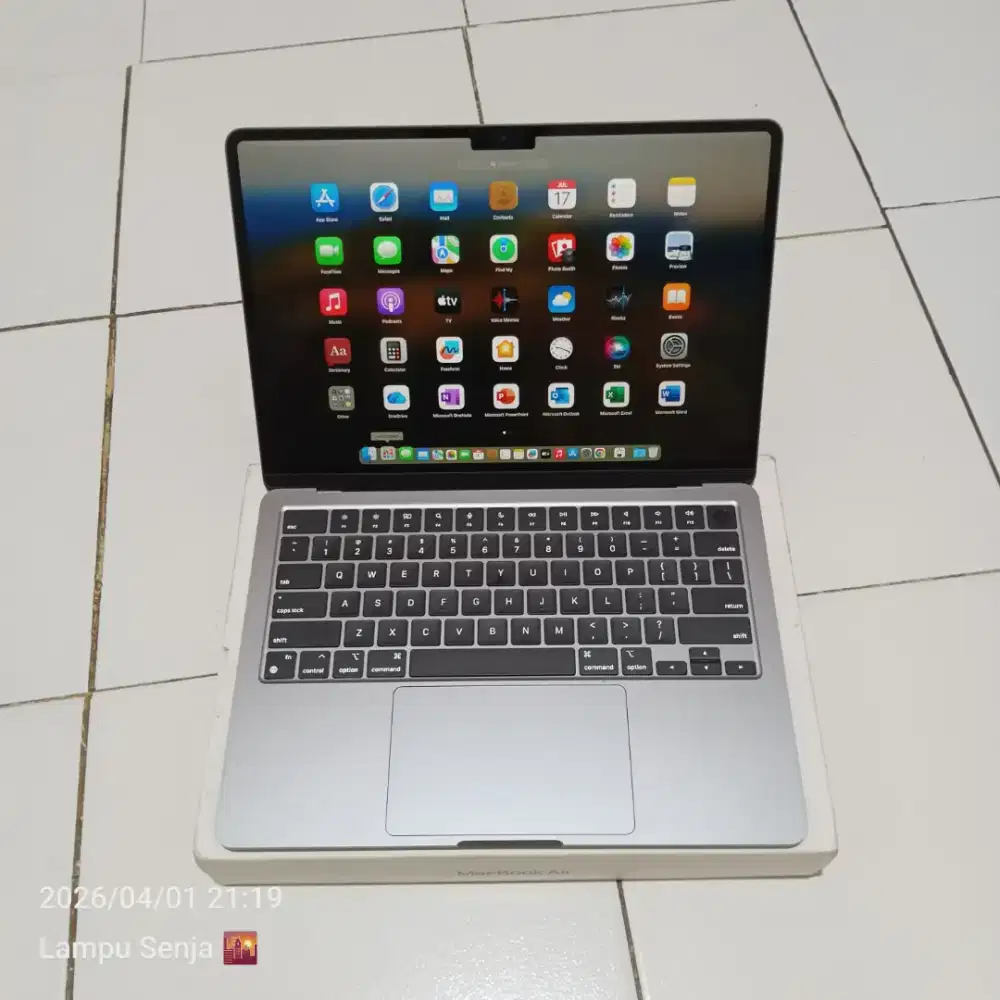 Macbook Air M3 8/512