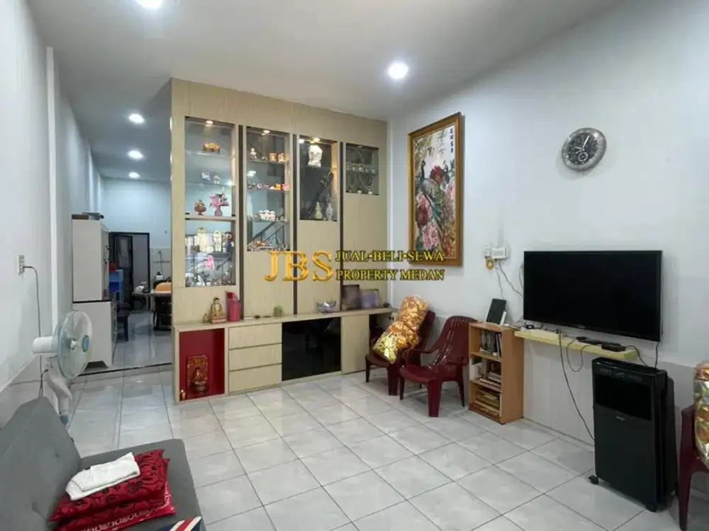 Rumah Siap Huni Dijual di Komplek Cemara Residence Jalan Metal Raya - Medan