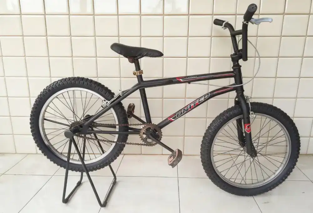 Sepeda BMX os Japan