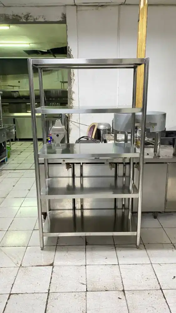 Rak 5 Susun Stainless – Kapasitas Besar dan Tertata