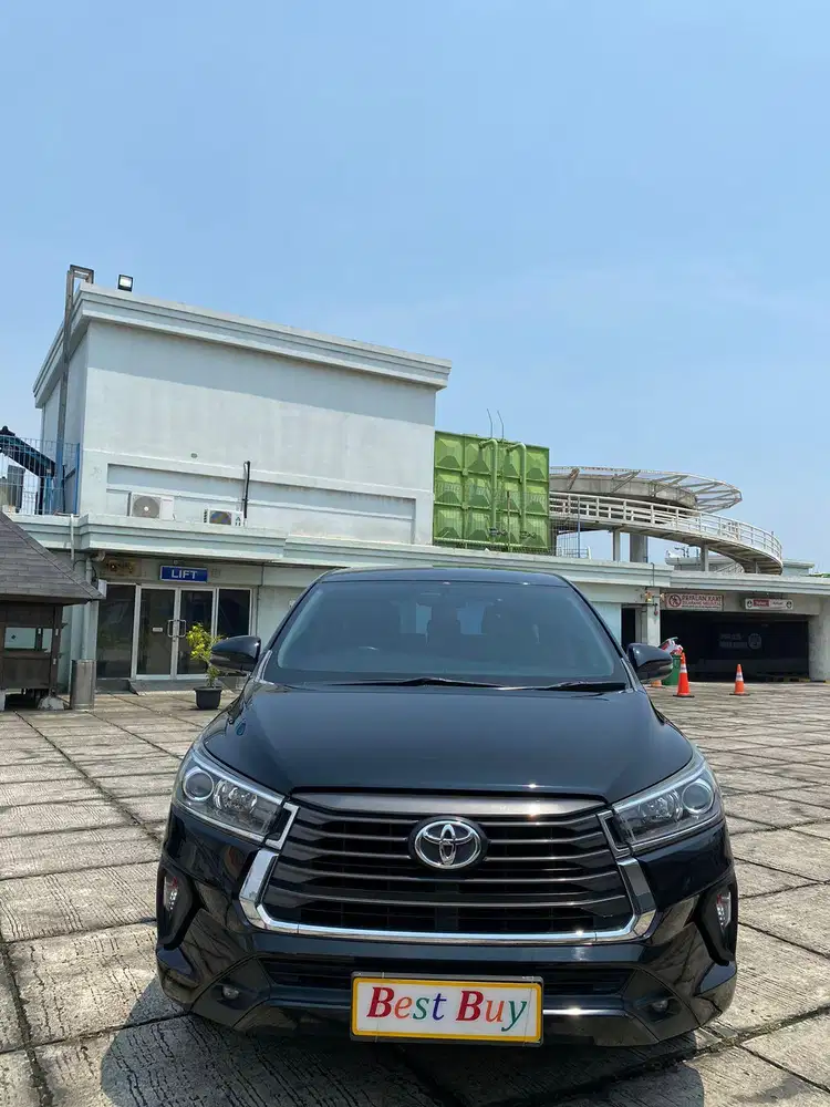 Toyota Innova V 2.0 AT 2021