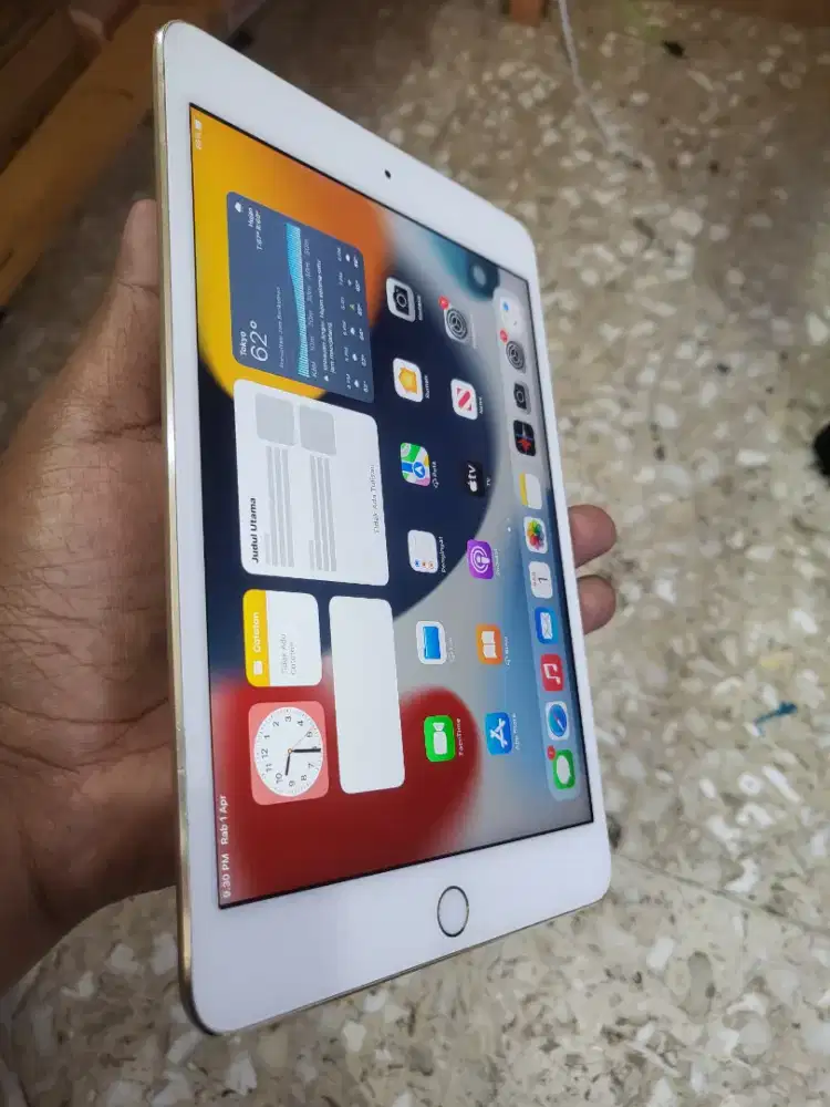 Jual cepat Ipad Mini 4 32Gb Fullset