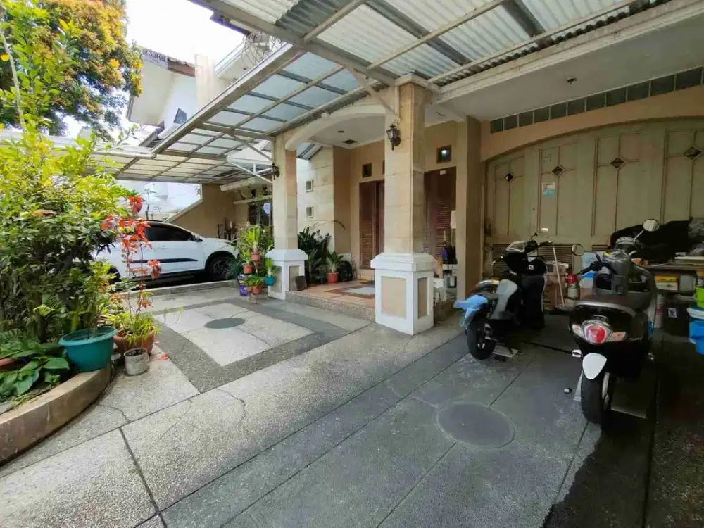 RUMAH CANTIK 2 LANTAI BATUNUNGGAL INDAH BANDUNG