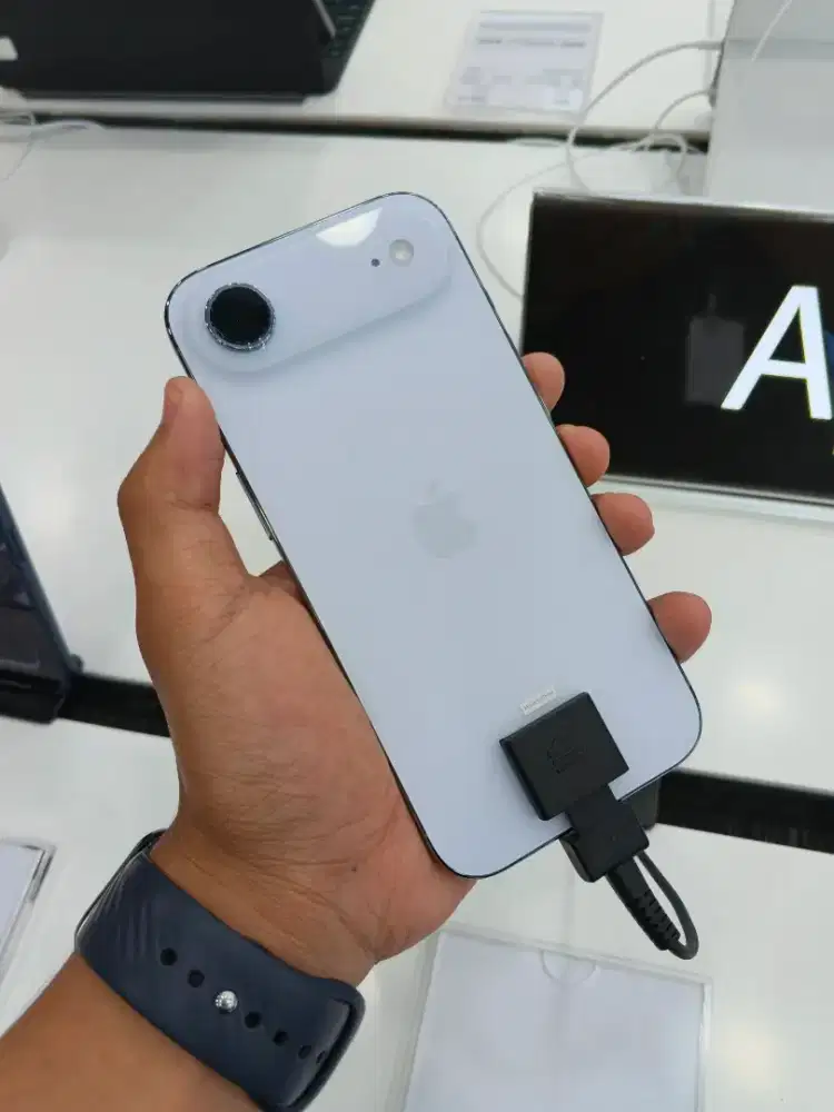 IPHONE AIR GARANSI RESMI