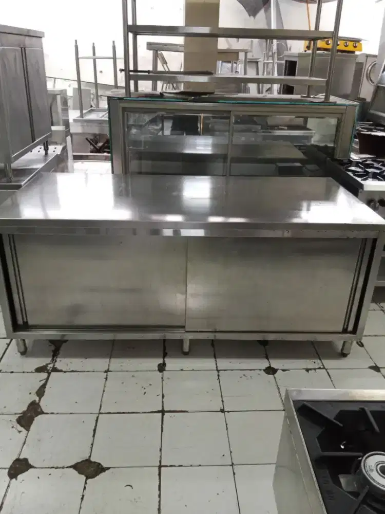 Kabinet Sliding Stainless – Multifungsi Bisa untuk Meja