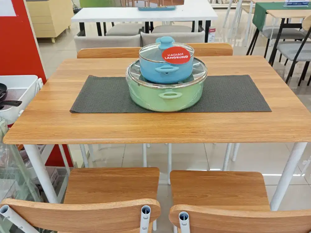 Meja makan lamira dining set