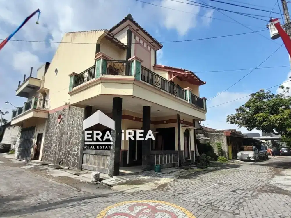 RUMAH 2 LANTAI DIJUAL DI COLOMADU DEKAT TERMINAL KARTASURA DAN LUWES KARTASURA