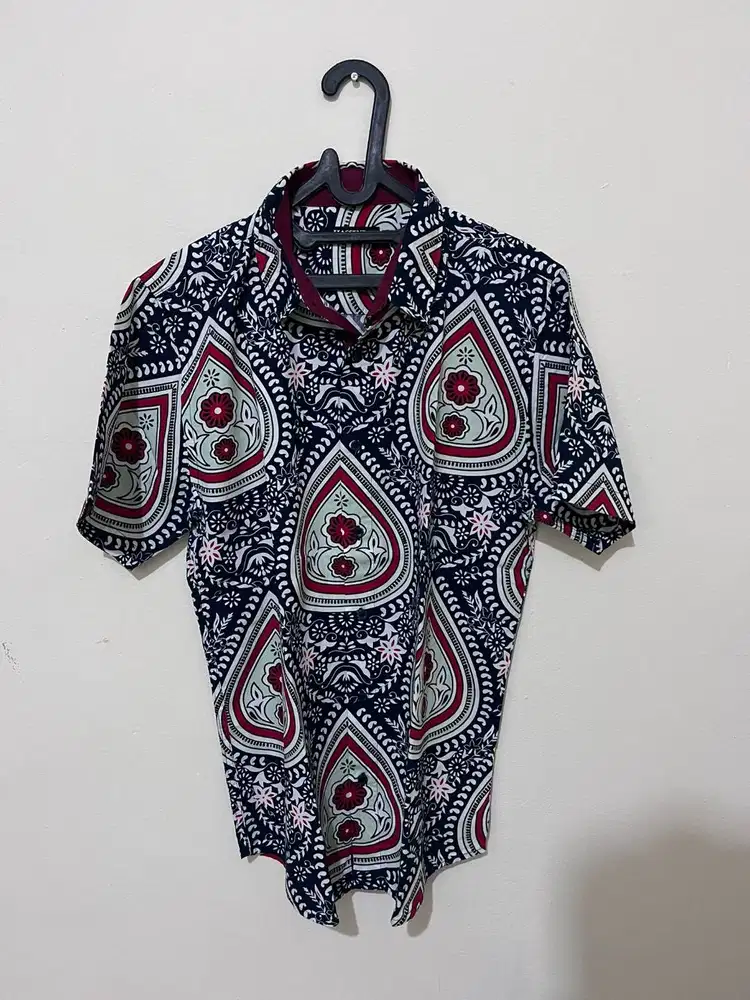 KEMEJA BATIK PRIA HASSENDA PAISLEY PATTERN