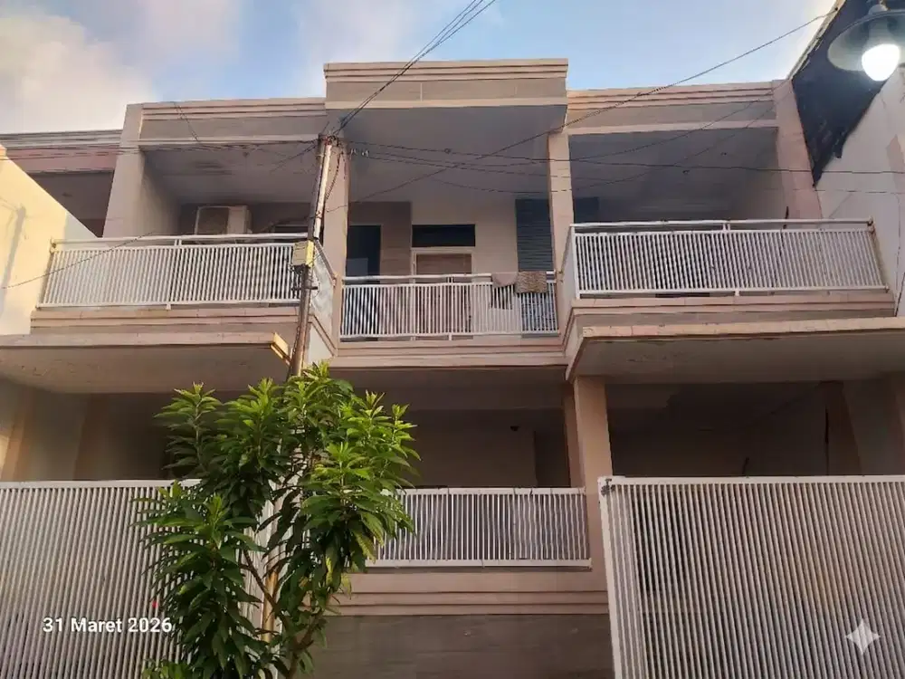 Rumah 2 Lt Harapan Indah – 4KT, Carport 2, Lokasi Strategis