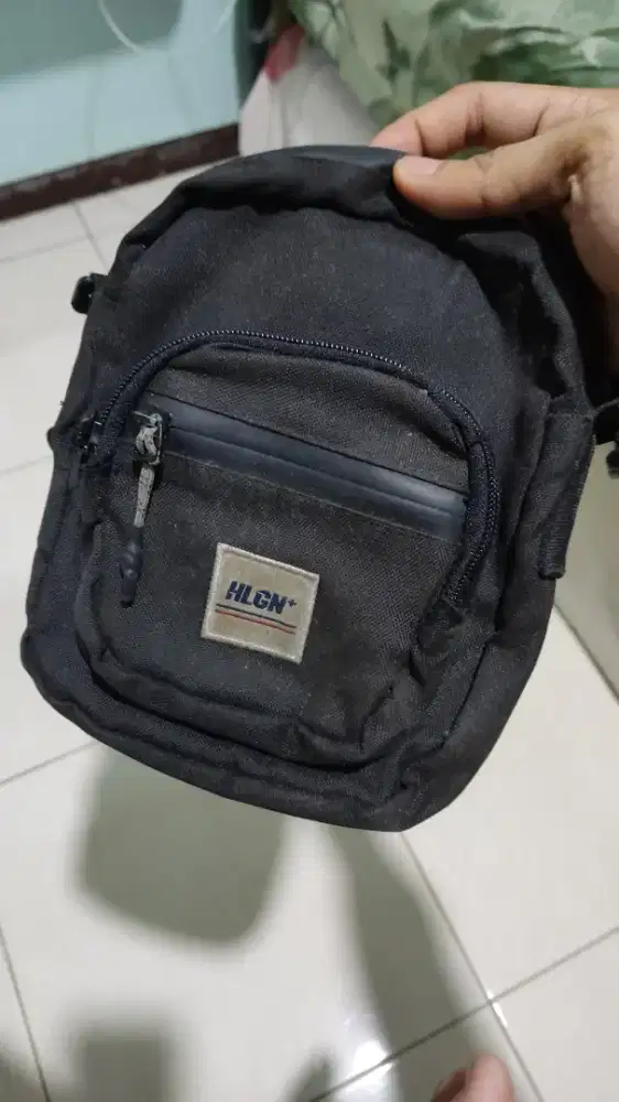 Tas selempang waistbag