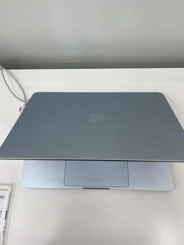 Macbook Pro M5 iBox