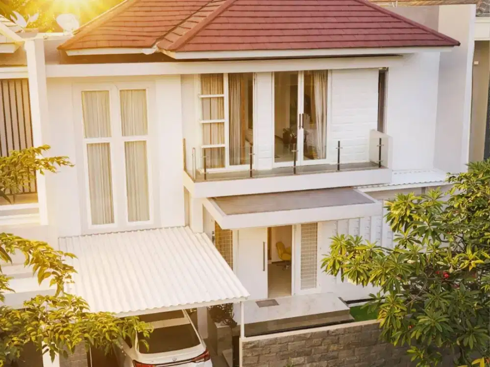 DIjual Rumah Mewah, Siap Huni, Strategis Dkt Galaxy Mall & Univ. Its Sby