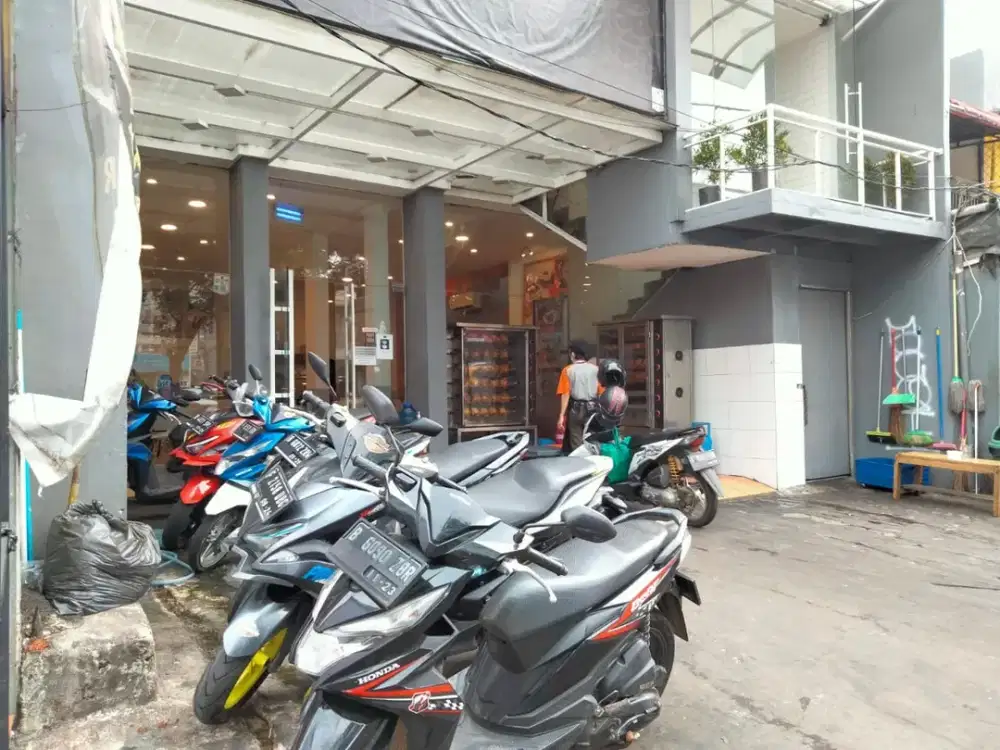 Gedung Ex Resto 2 Lantai Samping Margocity dan Dekat Detos Mall Depok Jawa Barat Sangat Cocok Buat Usaha Resto , Hotel , Kos2an Eklusive ,Klinik dan K