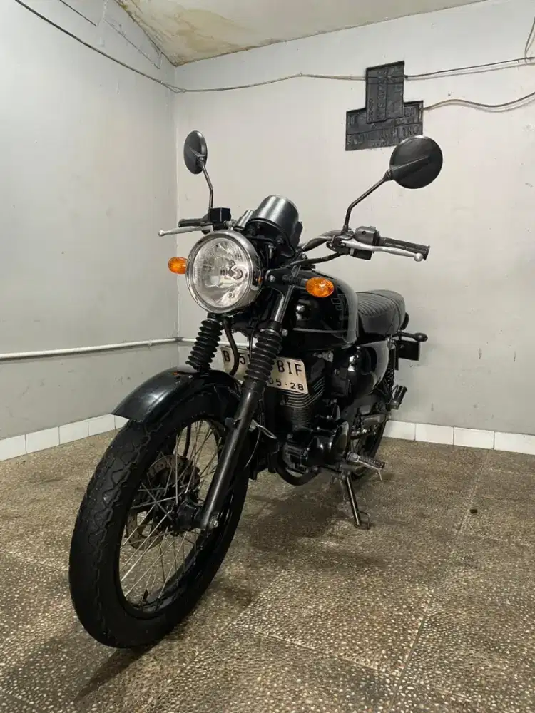 KAWASAKI W175 SE 2023