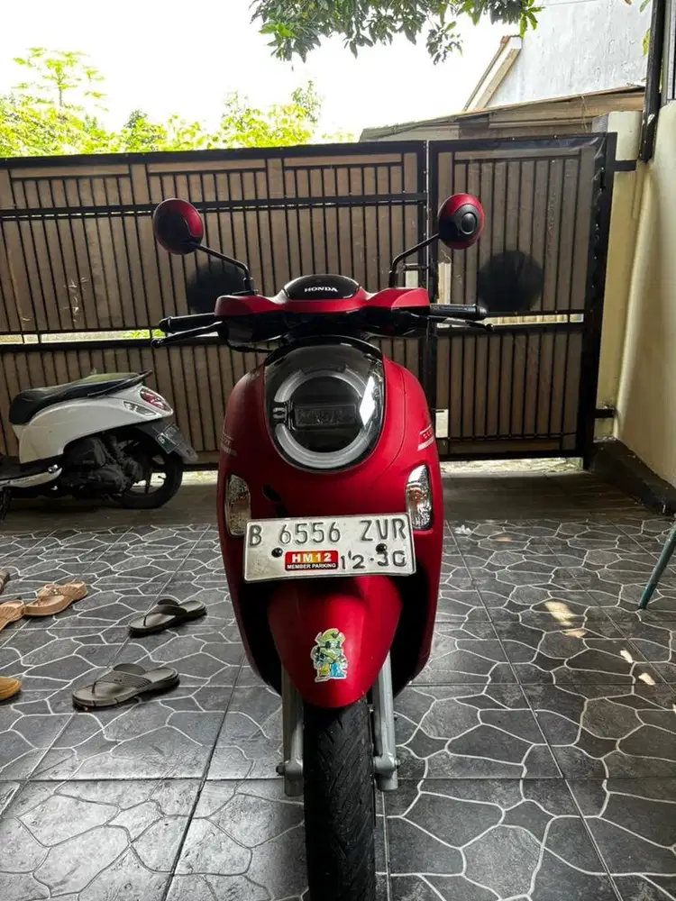 HONDA SCOOPY MERAH 2024 ( SECOND ) MULUS, LENGKAP.