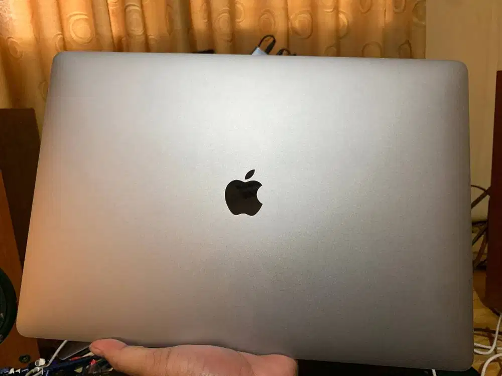 Macbook Pro 2019 | 16 Inch | Intel I9 | RAM 32GB | SSD 500GB |Dual VGA