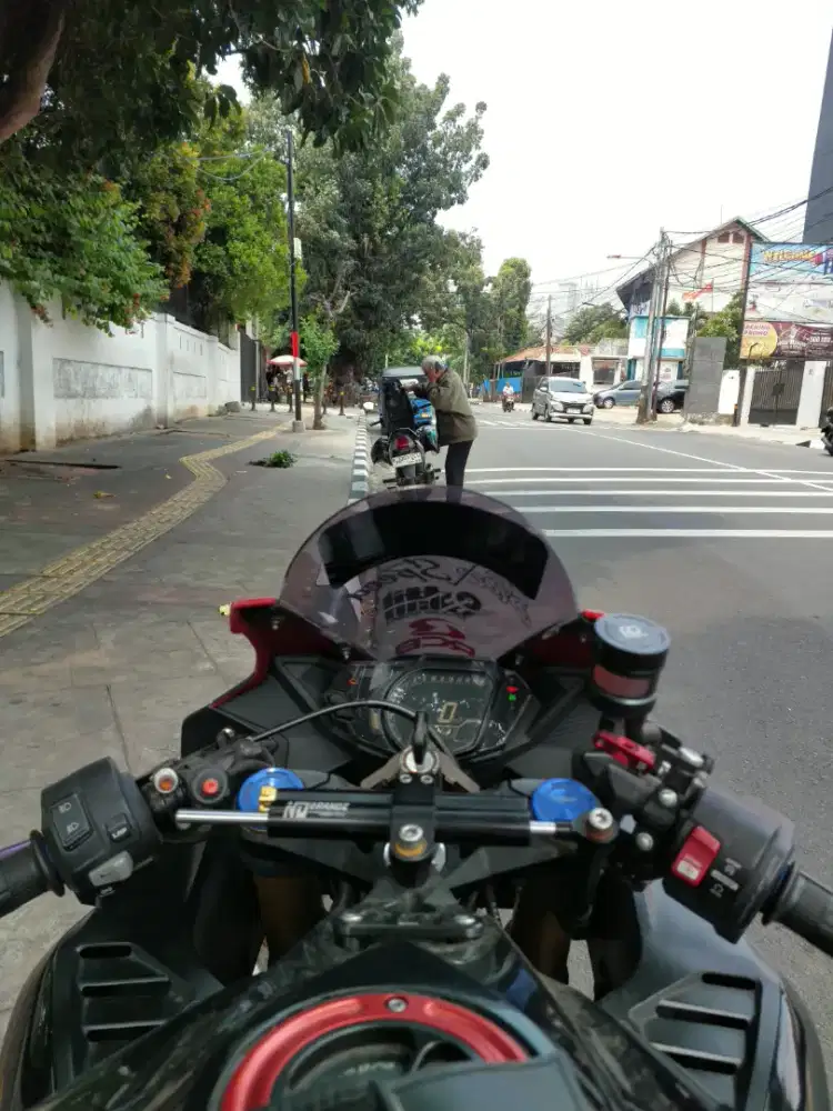 Jual santai CBR 250RR abs