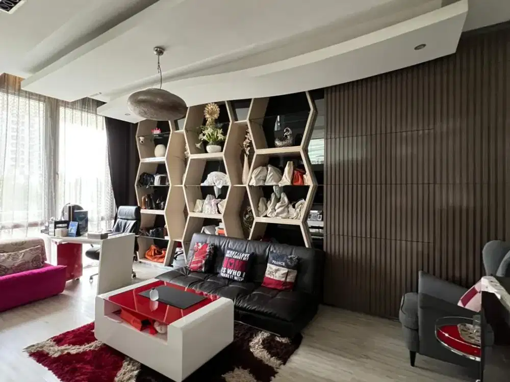 Rumah Springhill Kemayoran 10x30m 4 lantai, super lux