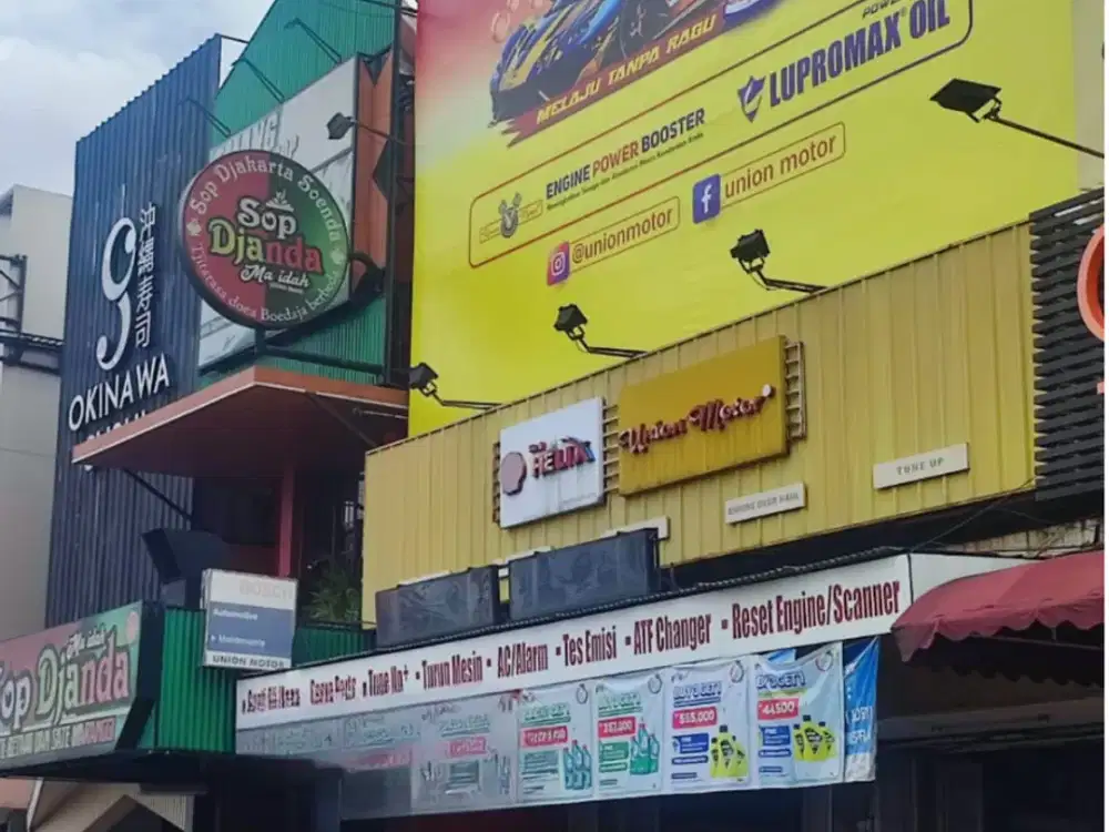 Dijual dan disewakan ruko gandeng 3 lantai di Boulevard Gading Serpong Tangerang