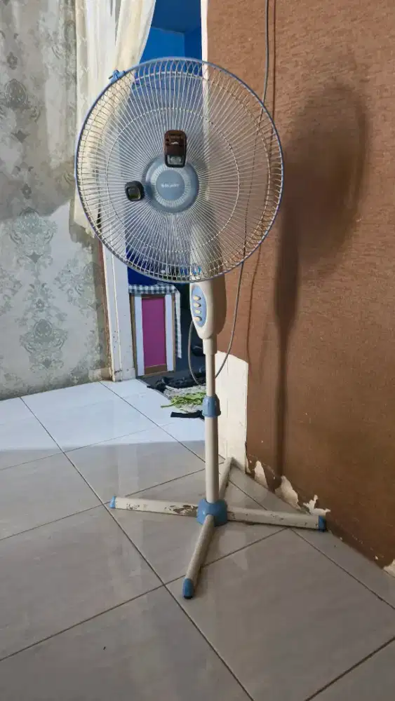 Kipas angin 2 unit