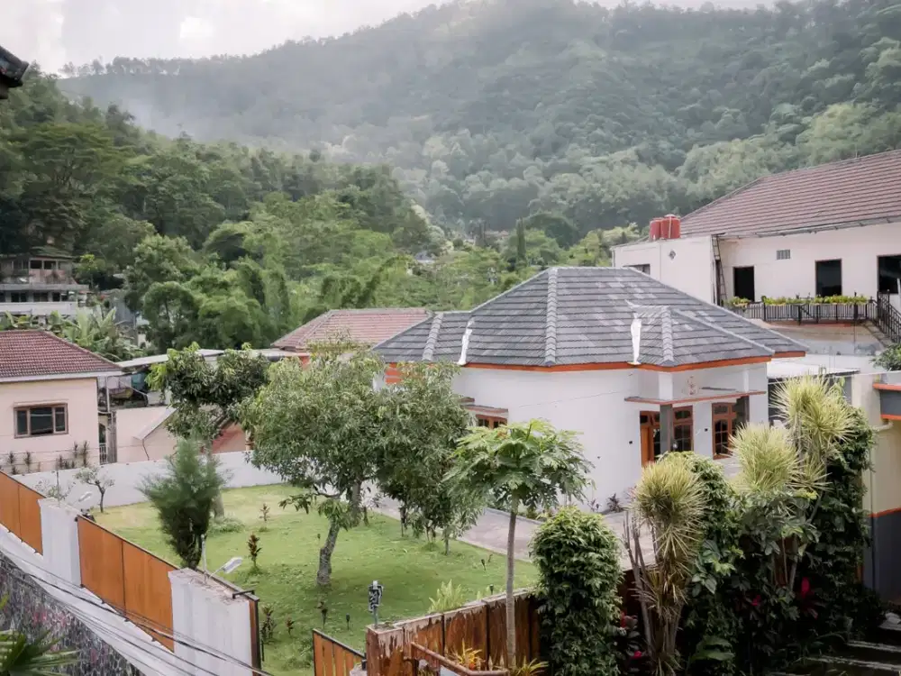 Di Jual Villa terawat siap huni Songgoriti Batu Malang